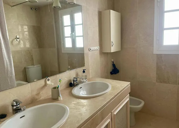 Feriehus - House - Sleeps 4 - Pool - Sea View Marbella